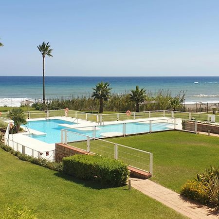 Casitamar frontline beach house rental Casares Costa near Estepona Bahía de Casares Exterior foto