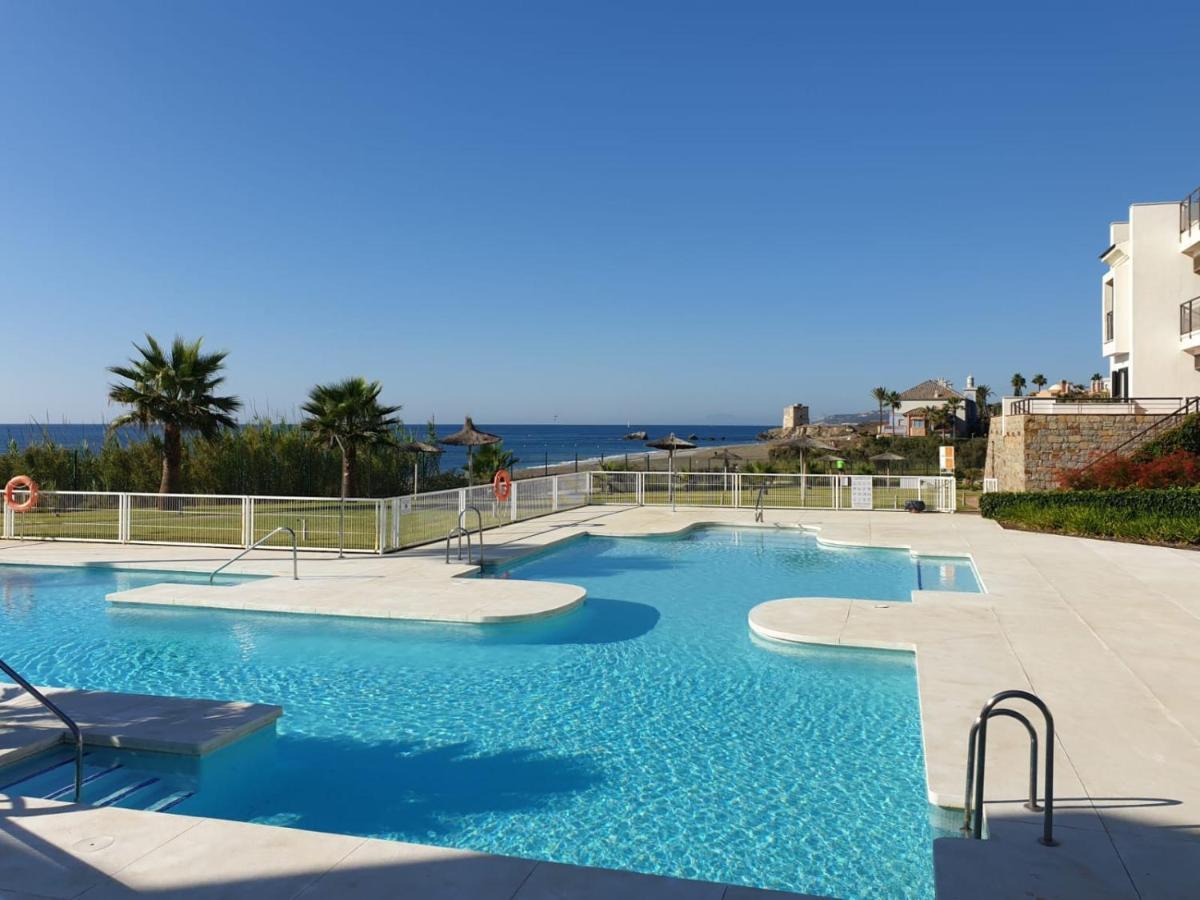 Casitamar frontline beach house rental Casares Costa near Estepona Bahía de Casares Exterior foto