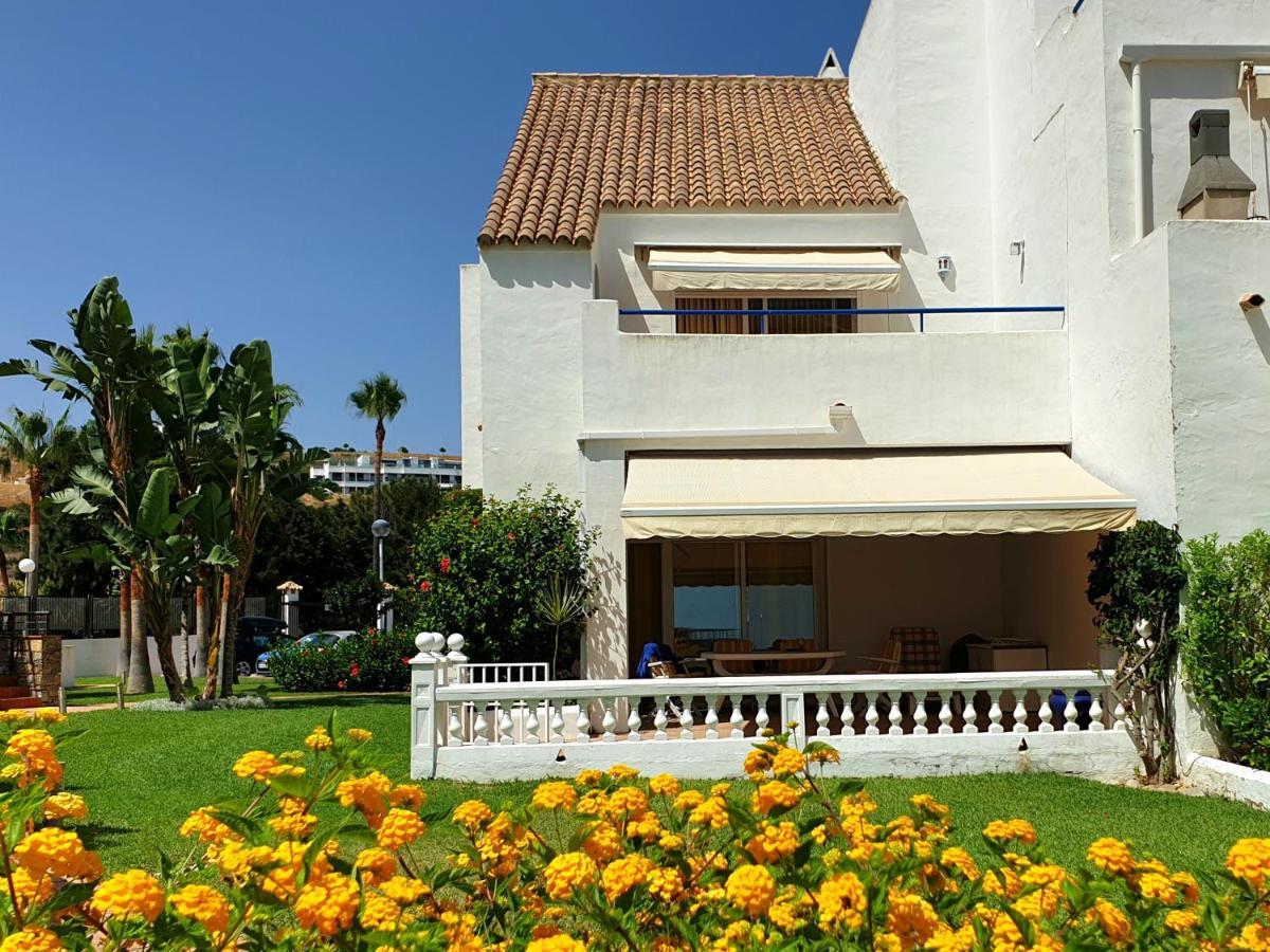Casitamar frontline beach house rental Casares Costa near Estepona Bahía de Casares Exterior foto