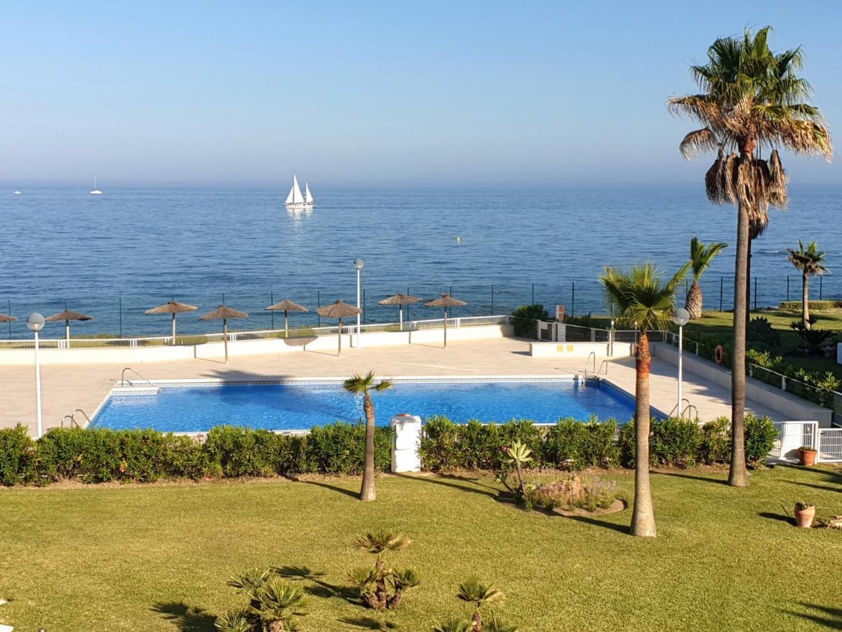 Casitamar frontline beach house rental Casares Costa near Estepona Bahía de Casares Exterior foto