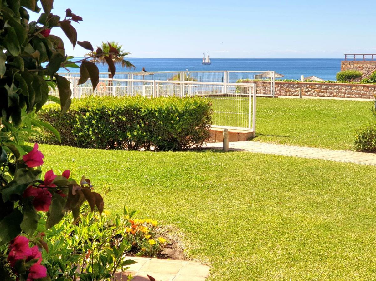 Casitamar frontline beach house rental Casares Costa near Estepona Bahía de Casares Exterior foto